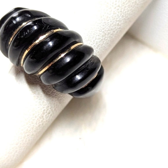 Vintage Rare Women's 70s Black Onyx Dome Ring and 14k Gold Thread - Picture 6 of 9